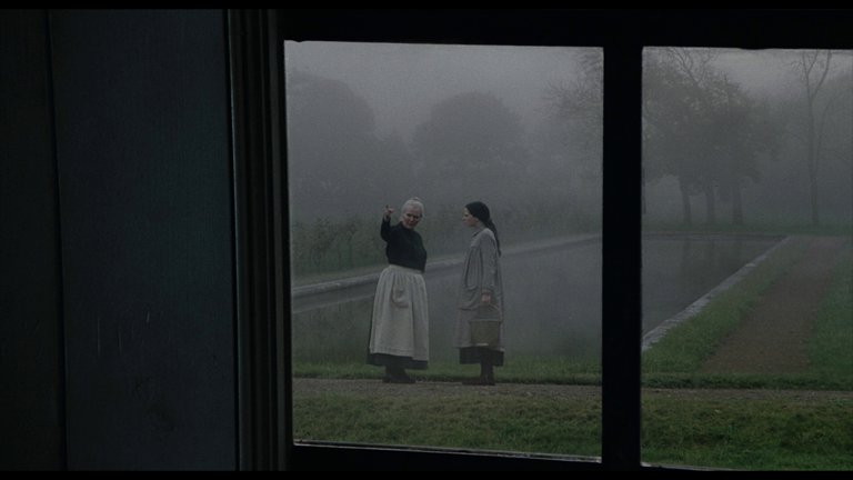 Screen capture from The Others