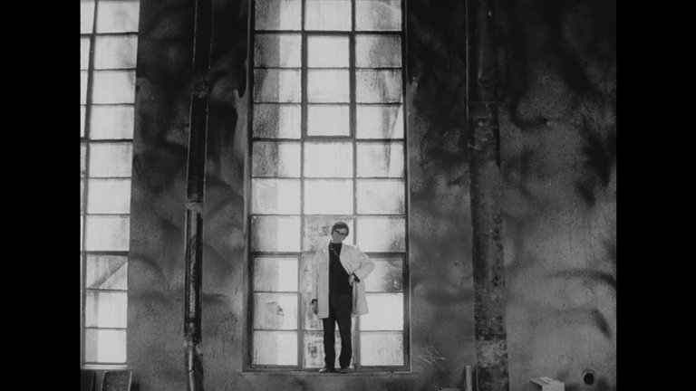 Screen capture from Soleil Ô / Downpour