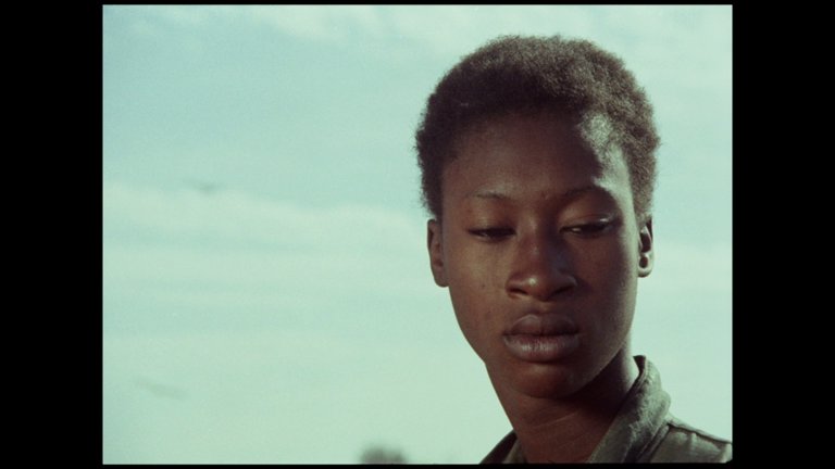 Screen capture from Touki Bouki / Redes