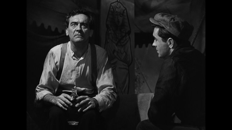 Screen capture from Nightmare Alley
