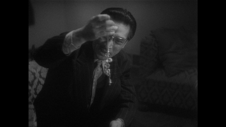 Screen capture from The Invisible Man Appears/The Invisible Man Vs. The Human Fly