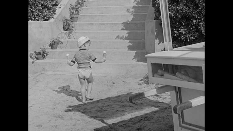 Screen capture from Monsieur Hulot's Holiday
