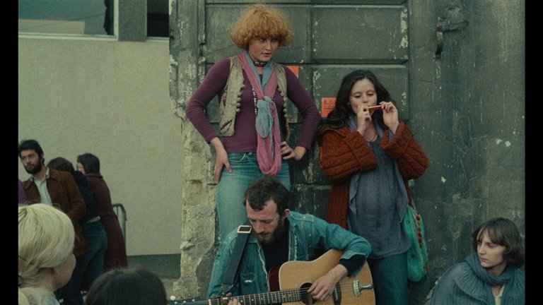Screen capture from The Complete Films of Agnès Varda