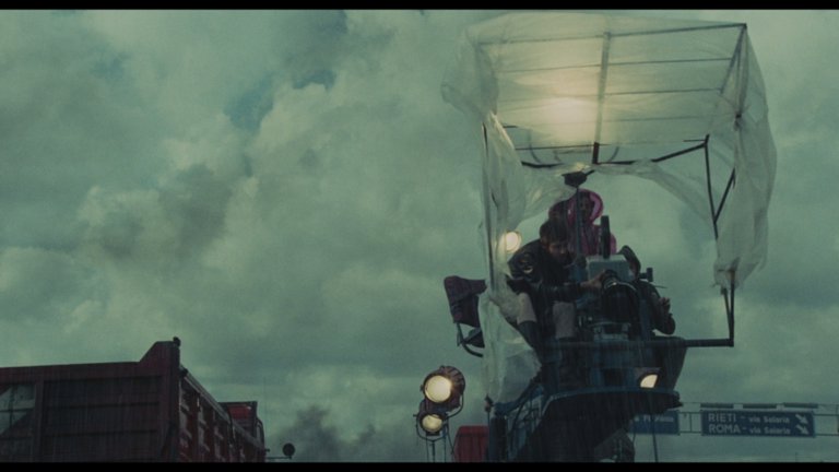 Screen capture from Roma