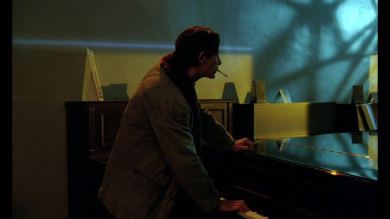 Screen capture from Betty Blue