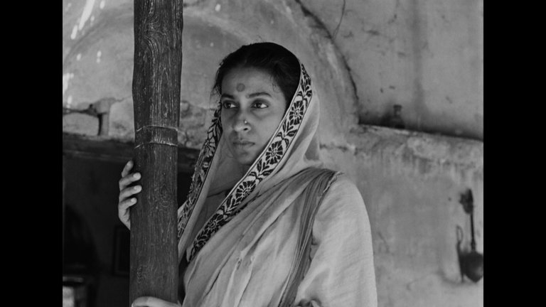 Screen capture from Pather Panchali