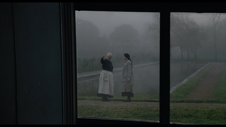 Screen capture from The Others