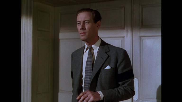 Screen capture from Blithe Spirit