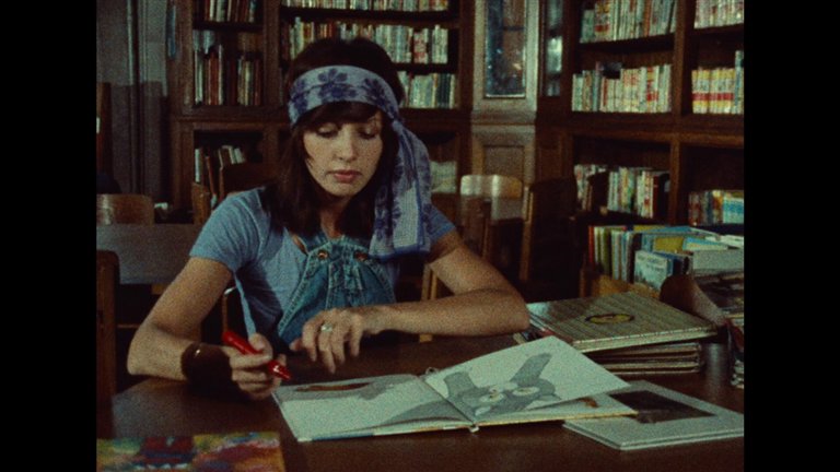 Screen capture from Céline and Julie Go Boating