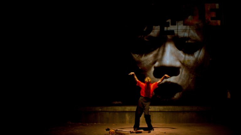 Screen capture from Moonage Daydream