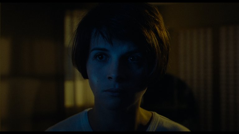Screen capture from Three Colors: Blue