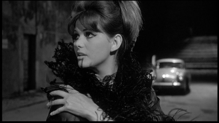 Screen capture from 8½