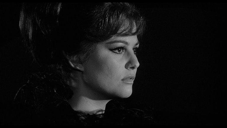 Screen capture from 8½