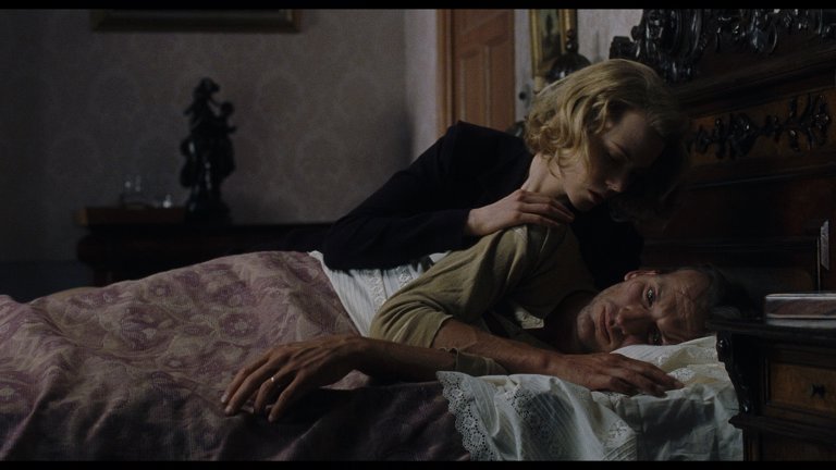 Screen capture from The Others