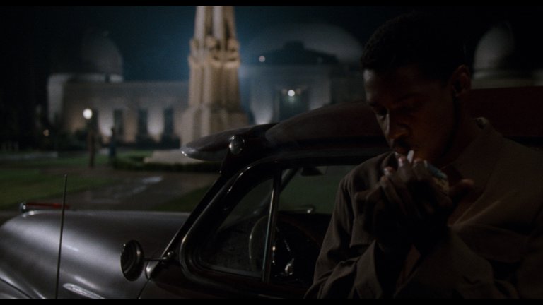 Screen capture from Devil in a Blue Dress