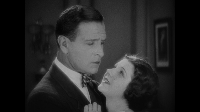 Screen capture from Freaks / The Unknown / The Mystic: Tod Browning’s Sideshow Shockers