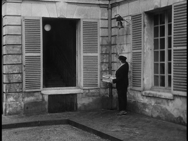 Screen capture from Diabolique