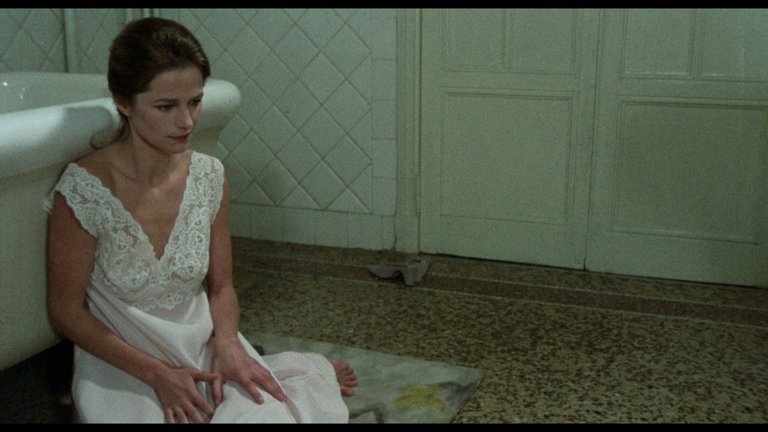 Screen capture from The Night Porter