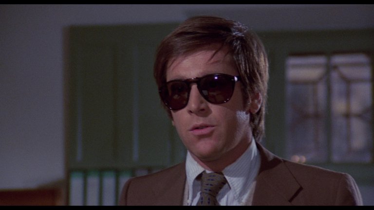 Screen capture from Years Of Lead: Five Classic Italian Crime Thrillers 1973-1977