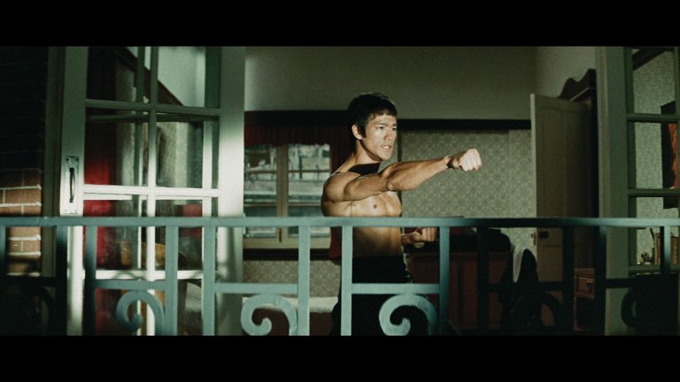 Screen capture from Bruce Lee: His Greatest Hits