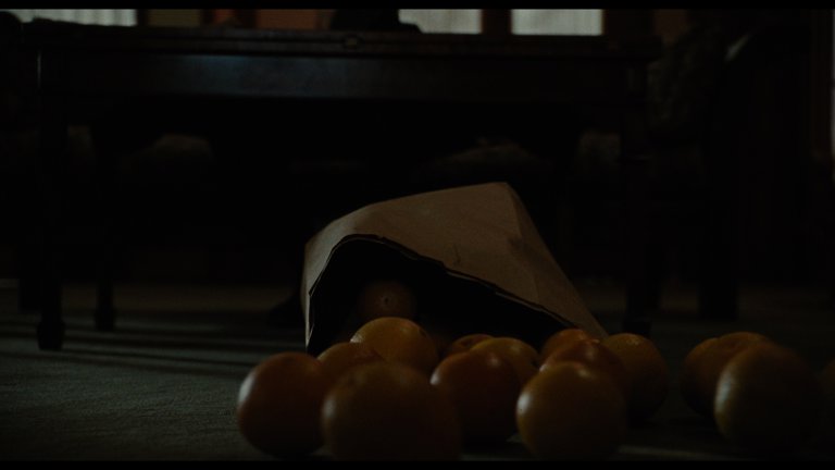 Screen capture from The Grifters
