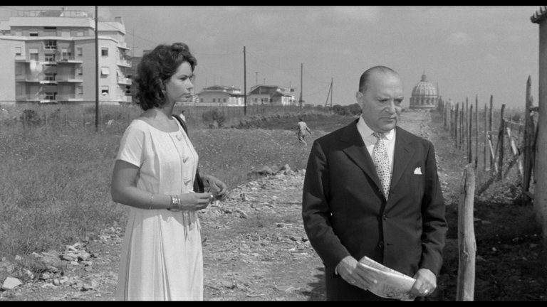 Screen capture from L'avventura