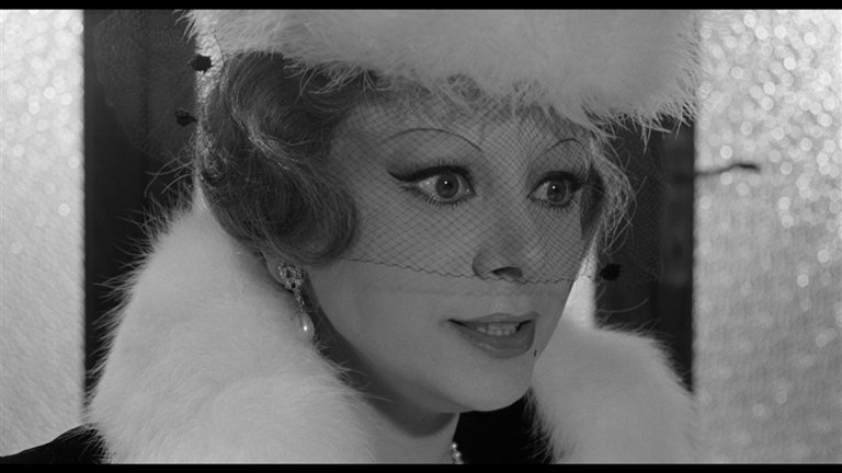Screen capture from Essential Fellini