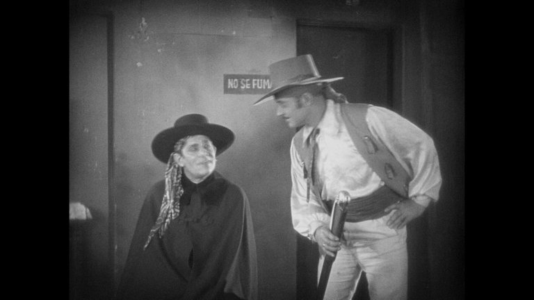 Screen capture from Freaks / The Unknown / The Mystic: Tod Browning’s Sideshow Shockers
