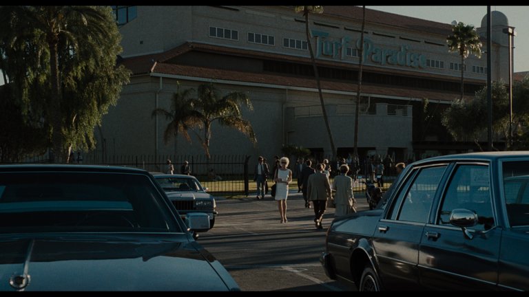 Screen capture from The Grifters