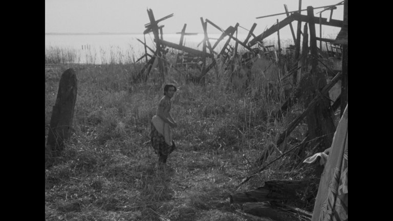 Screen capture from Ugetsu