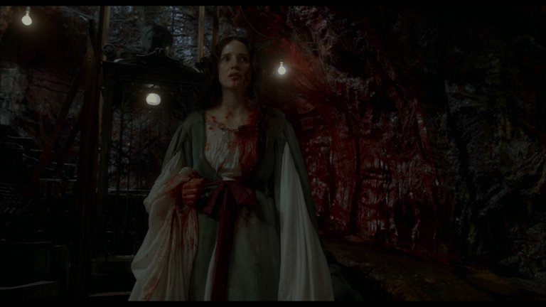 Screen capture from Crimson Peak