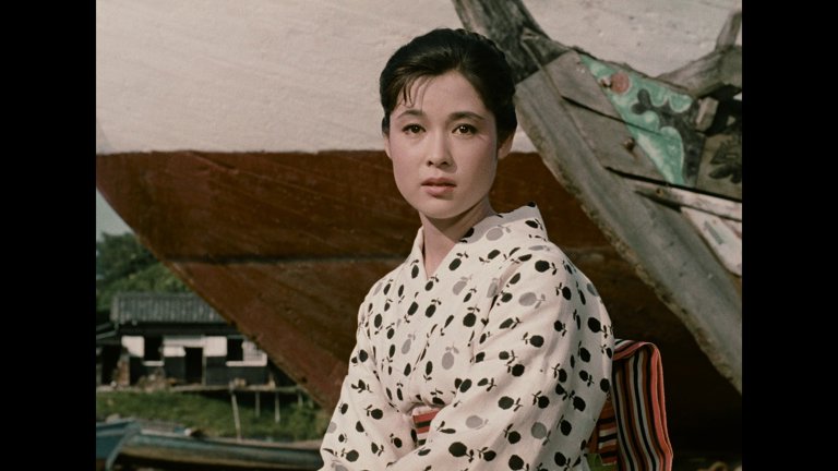 Screen capture from A Story of Floating Weeds / Floating Weeds: Two Films by Yasujiro Ozu