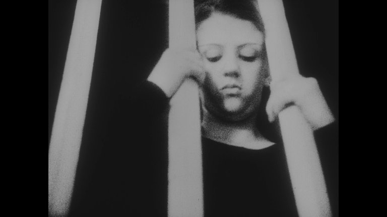 Screen capture from Revenge / Limite