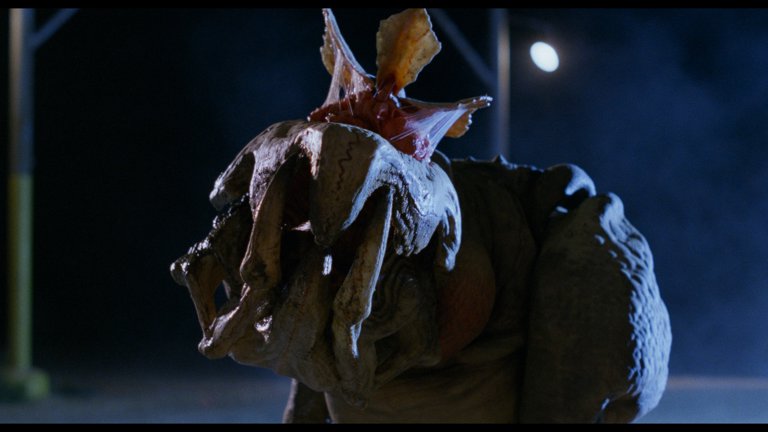 Screen capture from Tremors 2: Aftershocks