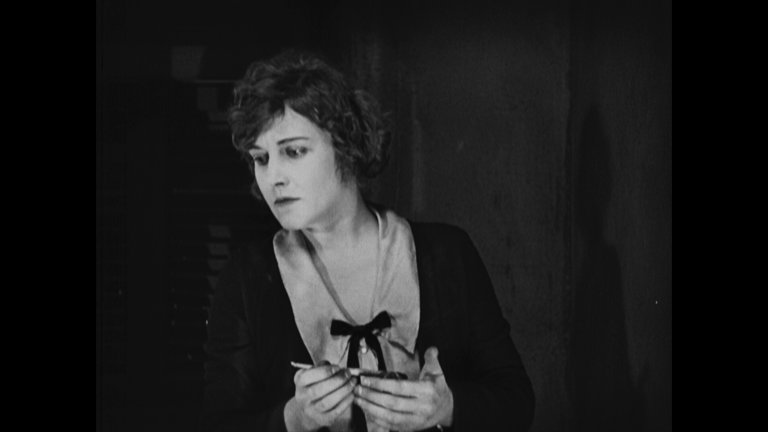 Screen capture from A Woman of Paris