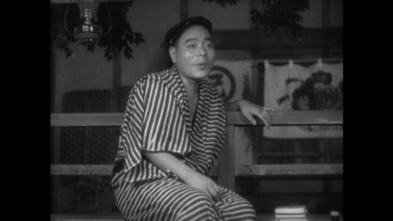 Screen capture from A Story of Floating Weeds / Floating Weeds: Two Films by Yasujiro Ozu