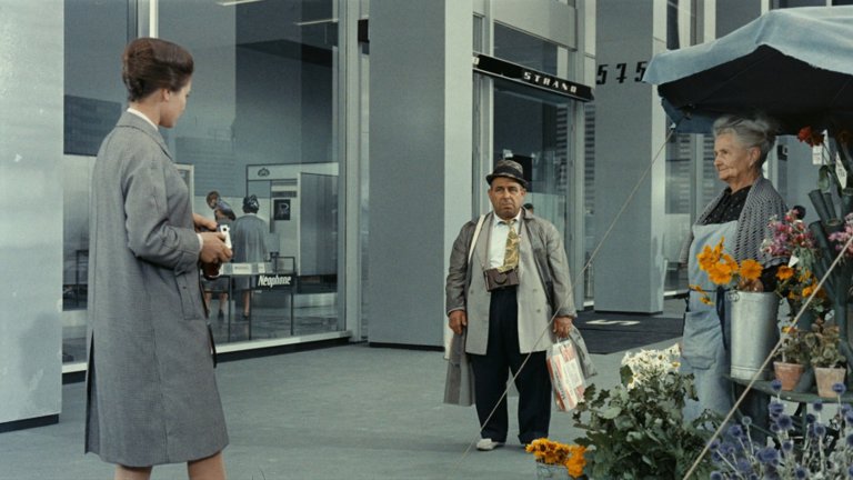 Screen capture from PlayTime