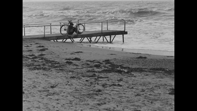 Screen capture from Brief Encounters / The Long Farewell: Two Films by Kira Muratova