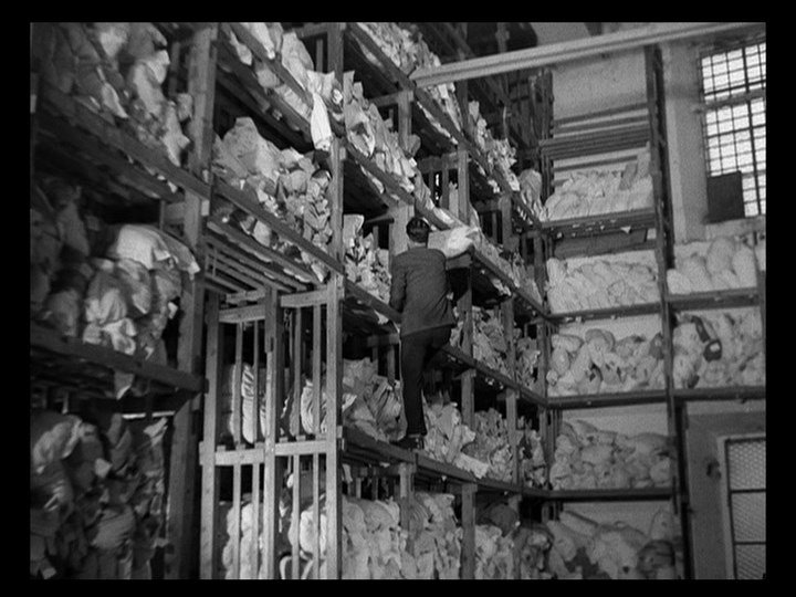 Screen capture from Bicycle Thieves
