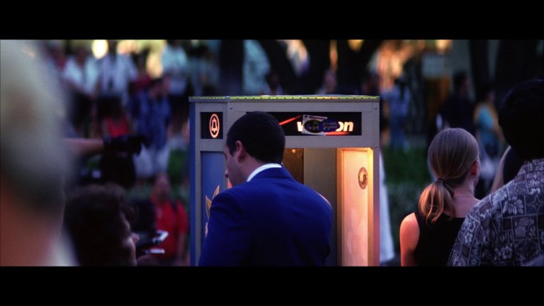 Screen capture from Punch-Drunk Love