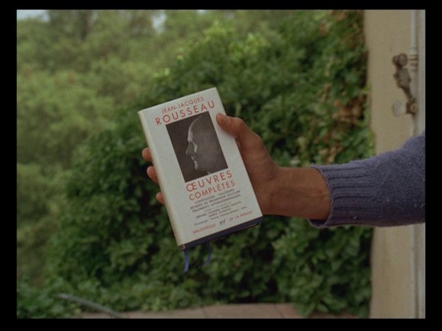 Screen capture from La collectionneuse