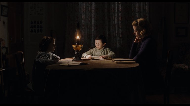 Screen capture from The Others