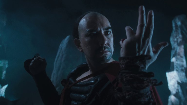 Screen capture from The Heroic Trio / Executioners