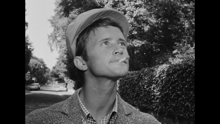 Screen capture from The Red Balloon and Other Stories: Five Films by Albert Lamorisse
