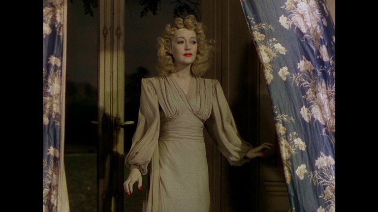 Screen capture from David Lean Directs Noël Coward