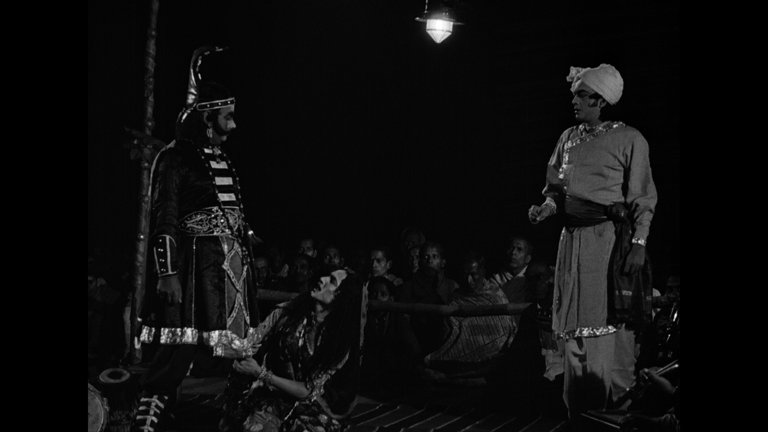 Screen capture from Pather Panchali