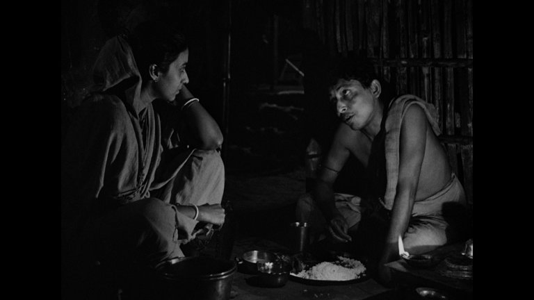 Screen capture from Pather Panchali