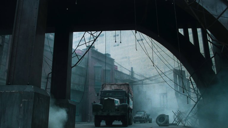 Screen capture from The Heroic Trio / Executioners
