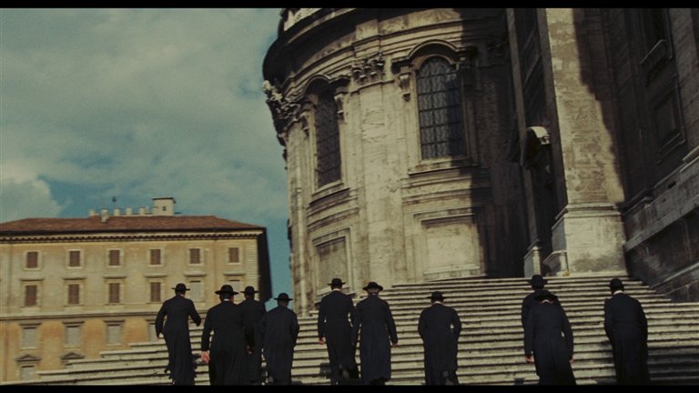 Screen capture from Essential Fellini