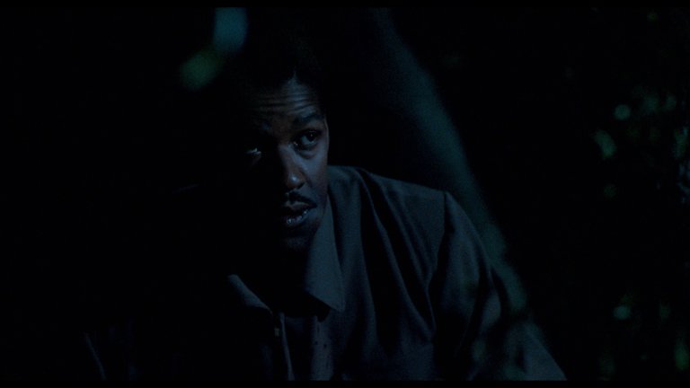 Screen capture from Devil in a Blue Dress